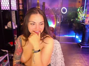 webcam girl alma_pearl live cam image #2547520