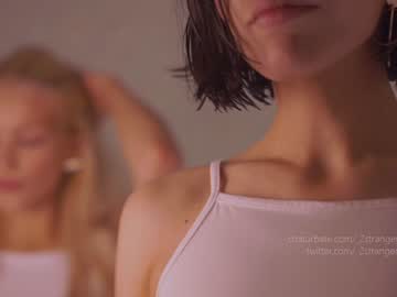 webcam girl _2strangers live cam image #2488878
