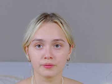webcam girl evi_wow live cam image #4431575