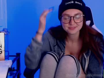 webcam girl delilahreads live cam image #5709641