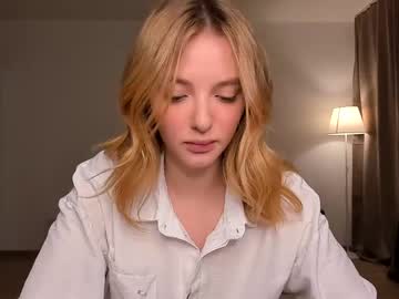 webcam girl olli_ver live cam image #3123134