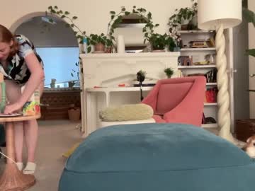 webcam girl pretendlunch live cam image #4899461