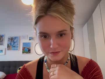 webcam girl sarahsapling live cam image #5456864