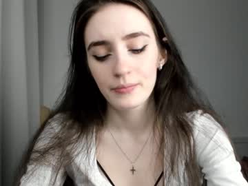 webcam girl lisawoo live cam image #3841433