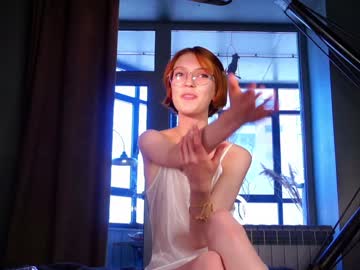 webcam girl breeesser live cam image #7010998