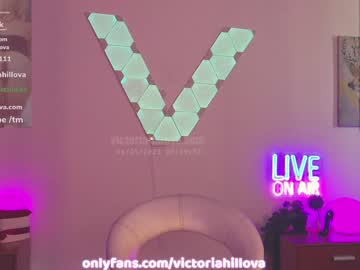 webcam girl victoriahillova live cam image #4344488