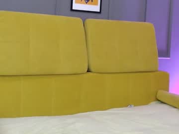 webcam girl nika_mil live cam image #1650380