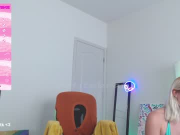 webcam girl petitebrat live cam image #4513341