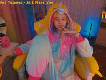 webcam girl _biscuitty live cam image #1856084