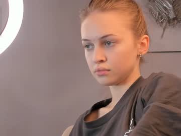 webcam girl darling_dreamer live cam image #5296832