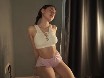 webcam girl tessarosse_ live cam image #4345329