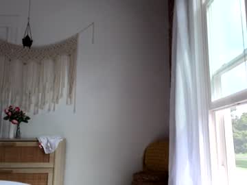 webcam girl littlegreekflower live cam image #5120267