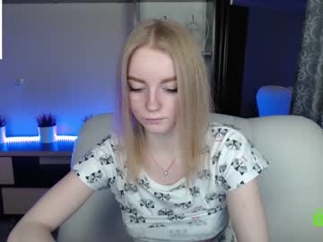 webcam girl adrykilly live cam image #1118557