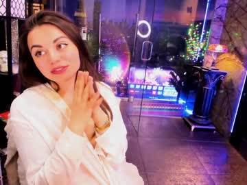 webcam girl alma_pearl live cam image #4060487