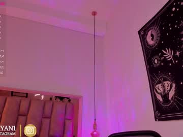 webcam girl anahi_ryan live cam image #3812216