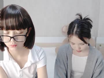 webcam girl little_yena live cam image #5688832