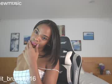 webcam girl camilitasu live cam image #2917871