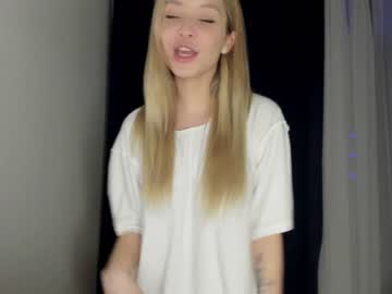 webcam girl sun_shine_baby live cam image #1681283