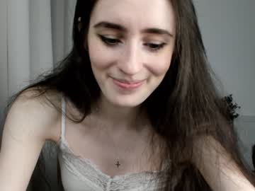 webcam girl lisawoo live cam image #3806023