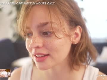 webcam girl marymoody live cam image #4757605