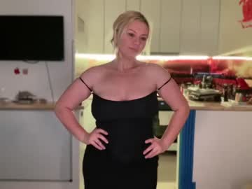 webcam girl kiradivine live cam image #5743791