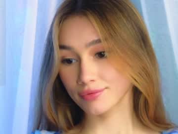 webcam girl juliepenningtona live cam image #6662729