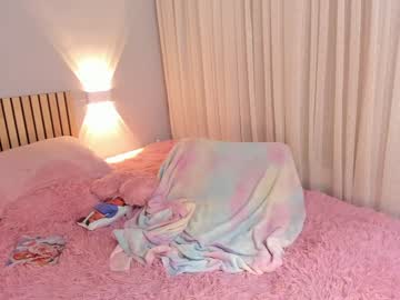 webcam girl little_effy18 live cam image #4856444
