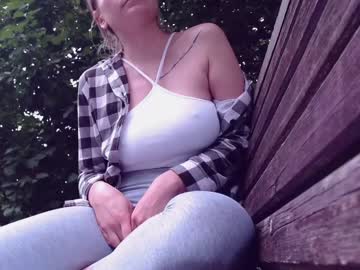webcam girl bondgirl013 live cam image #2018344