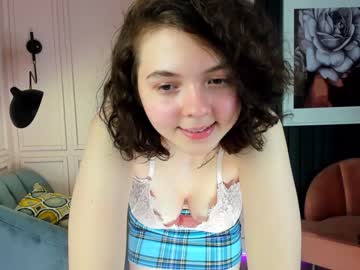 webcam girl doris_green live cam image #1483109