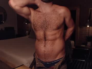 webcam man bareleeworking live cam image #283211