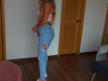 webcam girl beyllove_d live cam image #1007579