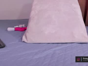 webcam girl lucia_sandy live cam image #1229331