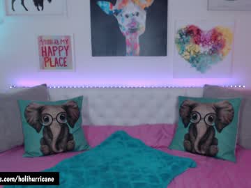 webcam girl holihurricane live cam image #6675615