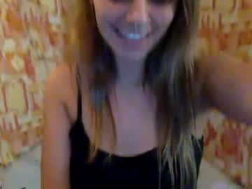 webcam girl ella_boo live cam image #758187