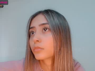webcam girl gummy_bear7 live cam image #1366078