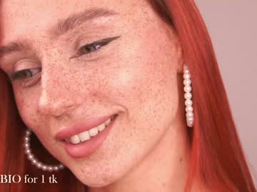 webcam girl artease live cam image #466427