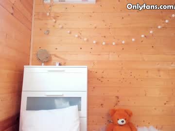webcam girl evaava live cam image #522319