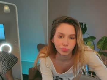 webcam girl yohji_yamamotoo live cam image #3361005
