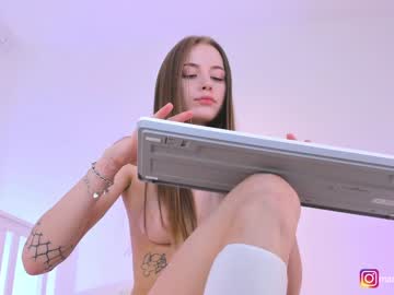 webcam girl mango_shake live cam image #813869