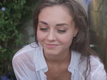 webcam girl lettymoa live cam image #5148559