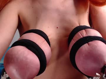 webcam girl incrediblyomelia live cam image #2436935