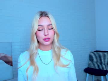 webcam girl 8a8y_nura live cam image #1886833