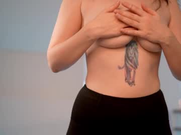 webcam girl whispers__ live cam image #7088926