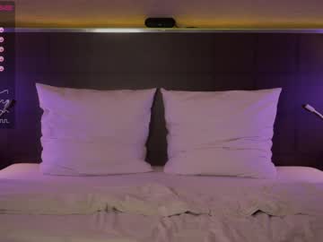 webcam girl wearehottest live cam image #1219280