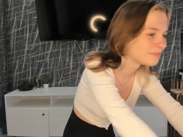 webcam girl lynnatlee live cam image #6762447