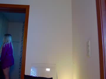 webcam girl angel_danm_milf live cam image #1746336