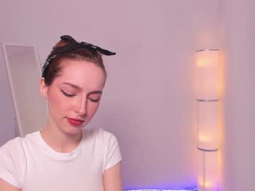webcam girl silent_chill live cam image #1894883