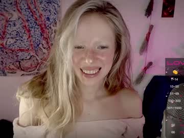 webcam girl radiant_ada live cam image #2562651