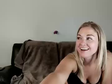 webcam girl skywaterrs live cam image #4858103