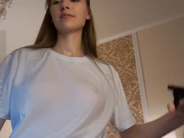 webcam girl unicorn_earth live cam image #6559774